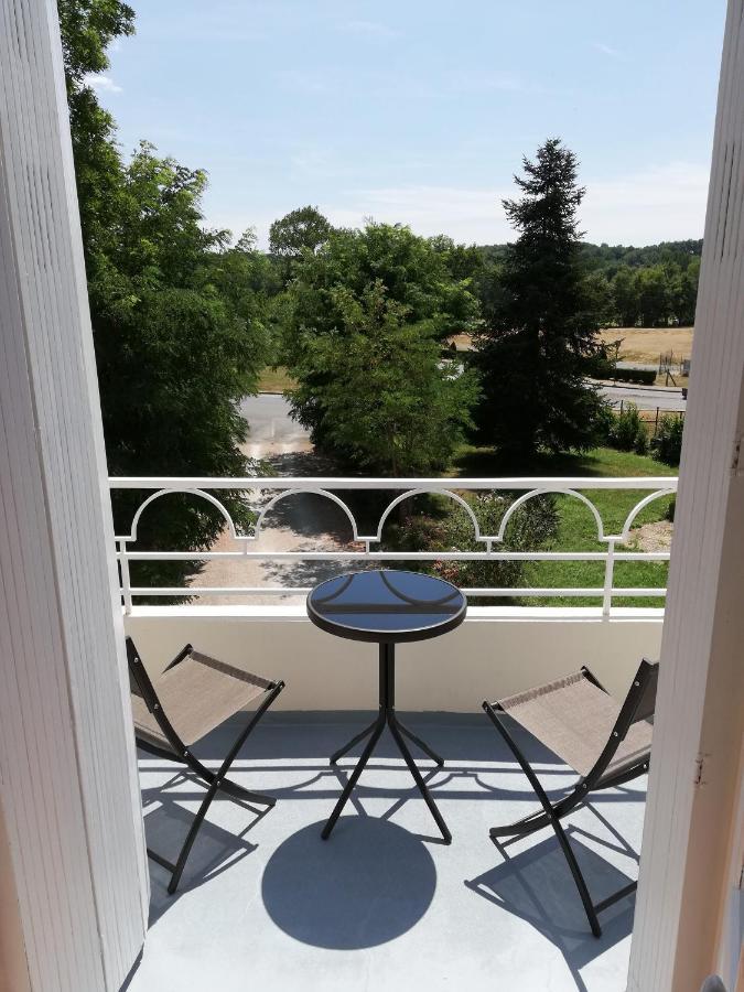 Vue Du Chateau D'Excideuil En Chambres المظهر الخارجي الصورة
