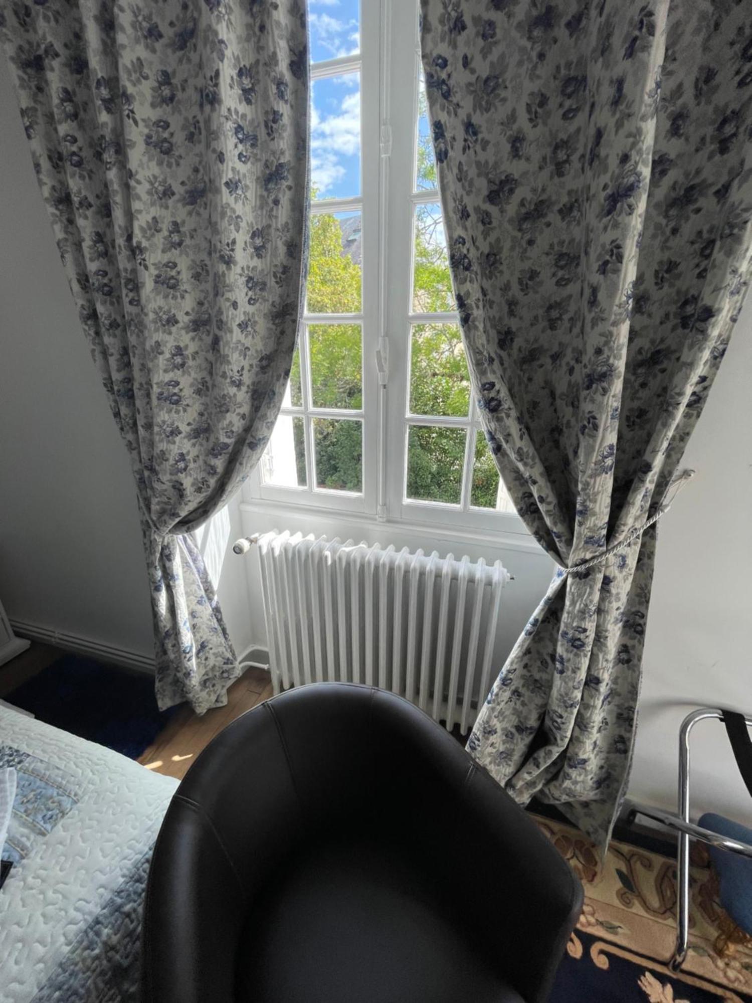 Vue Du Chateau D'Excideuil En Chambres المظهر الخارجي الصورة
